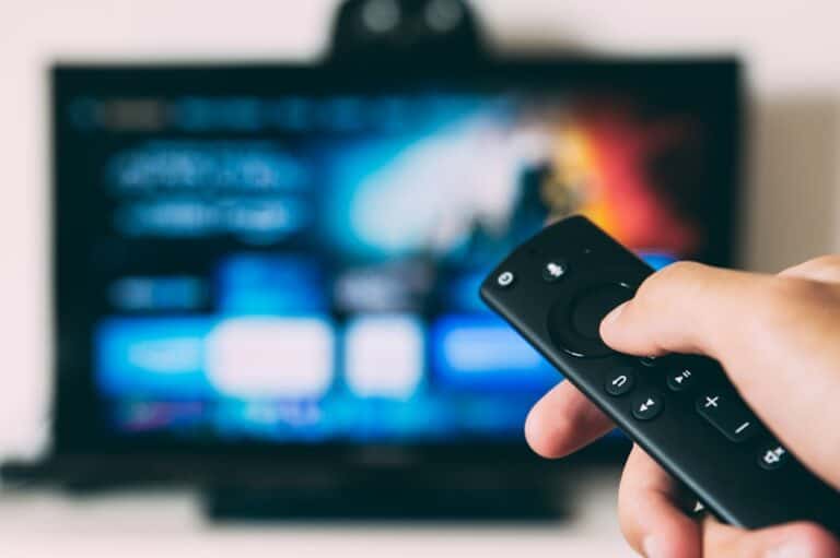 Üniversal Televizyon Kumandası: Her Şeyi Kontrol Altında